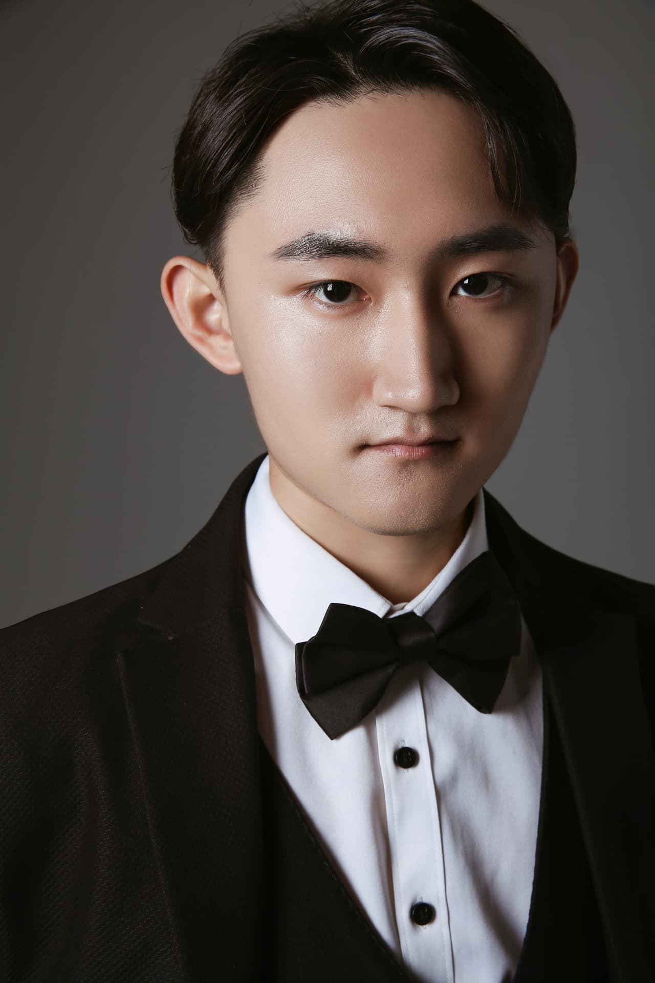 Tony Zhou headshot