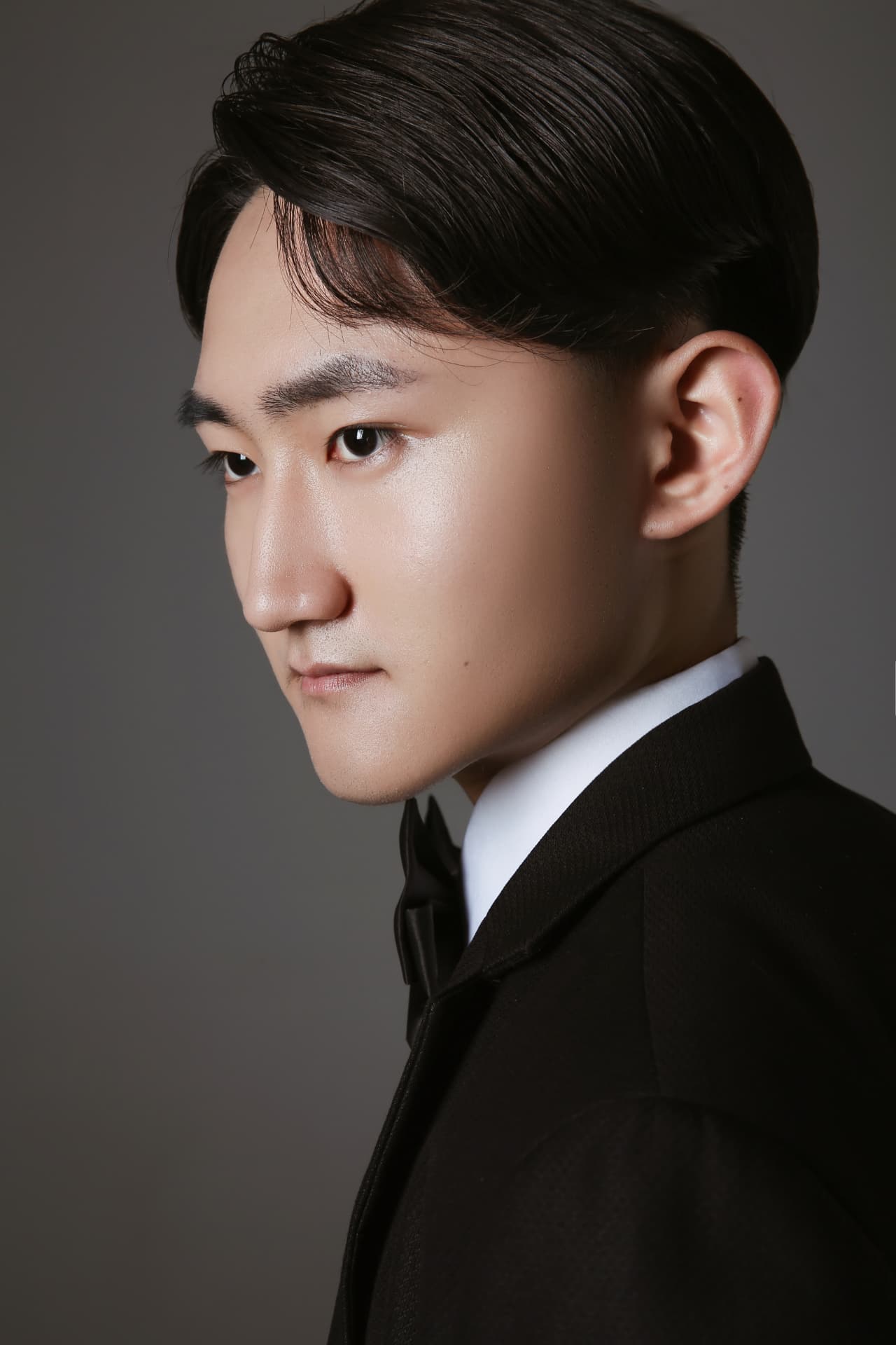 Tony Zhou headshot